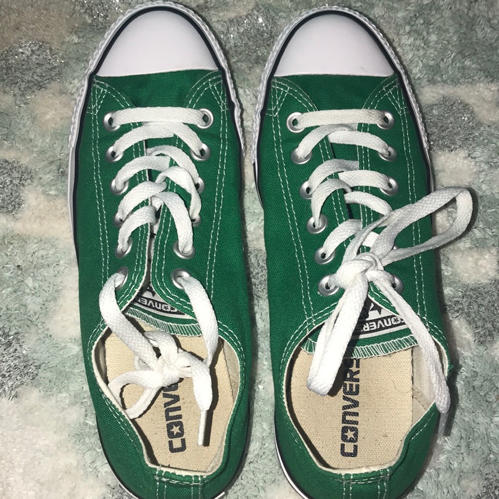 Forest green converse